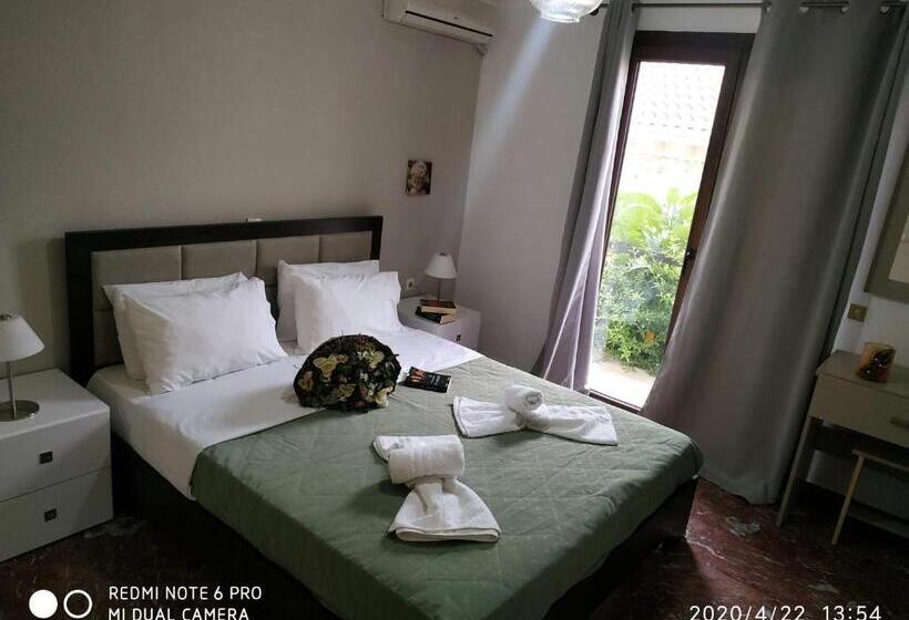 اتاق خانوادگی, Central