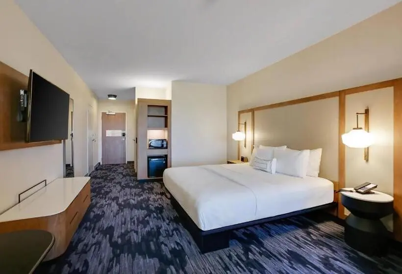 キングサイズベッドのスイートルーム, Fairfield Inn & Suites Bardstown