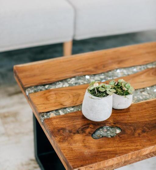 סוויטה עם מרפסת, Geneseo Inn