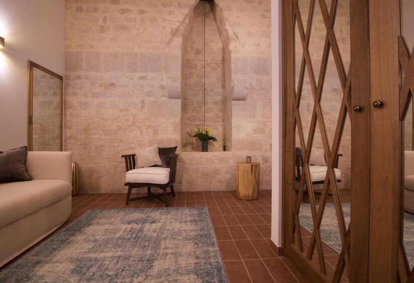 디럭스 스위트 킹 침대, Heritage Hotel Maskovica Han