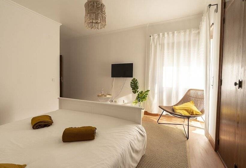 Дом 4 Спальни, Ericeira Paradise House&suites