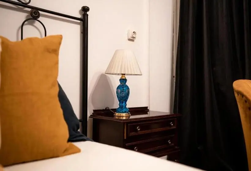バスルーム共有のトリプルスタンダード, Hihome Hostel