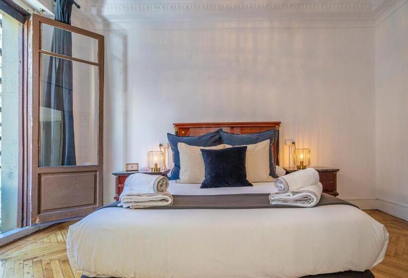 اتاق استاندارد با سرویس بهداشتی مشترک, Hihome Hostel