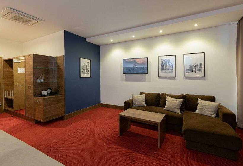 Трехместный Номер Комфорт, Olimp Business & Spa