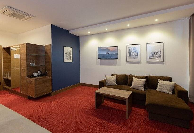 Трехместный Номер Комфорт, Olimp Business & Spa