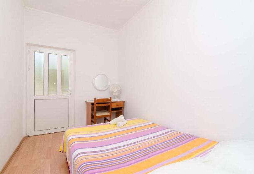 Classic room with balcony, Guesthouse Sobra