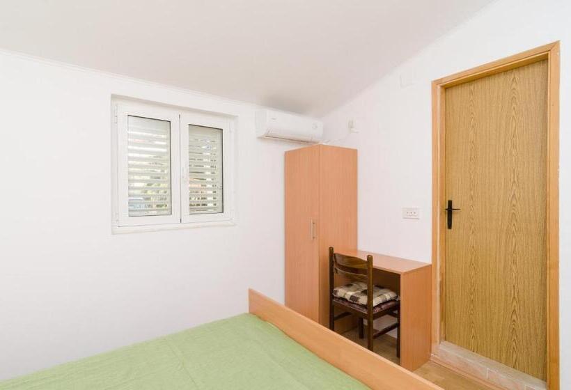 غرفة إقتصادية, Guesthouse Sobra