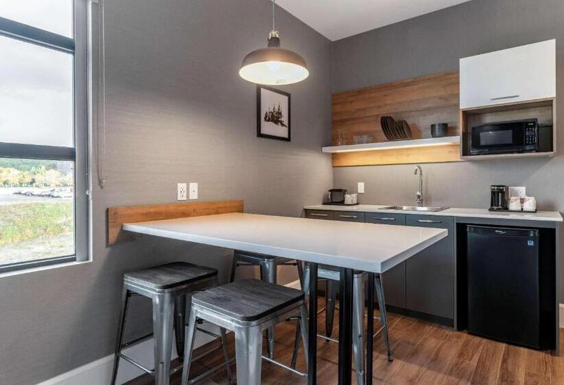 스위트 킹사이즈 침대, Quality Hotel & Conference Centre