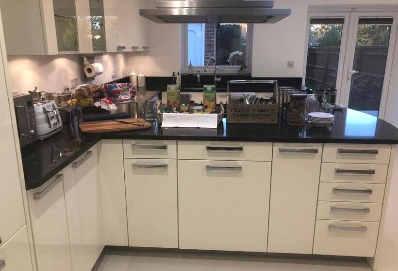 جناح سوبيريور, South Avenue B&b