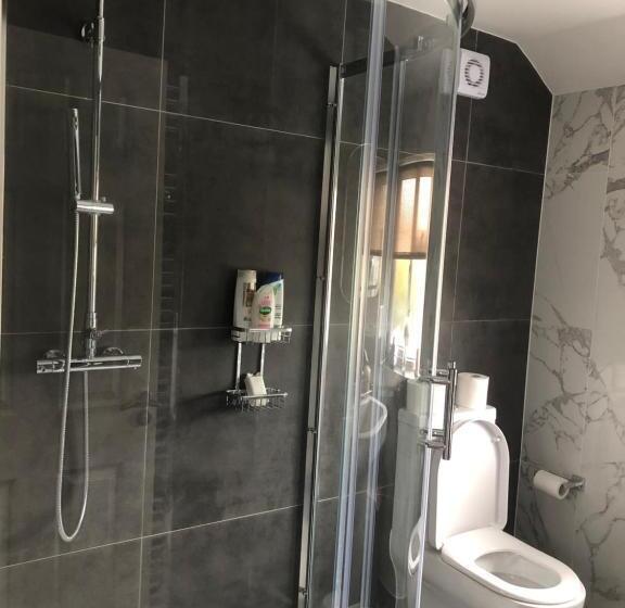 غرفة إقتصادية, South Avenue B&b