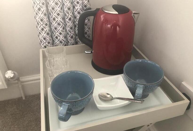 غرفة إقتصادية, South Avenue B&b