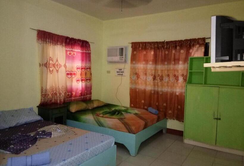 패밀리 룸, Finesse Residencia Bar And Restaurant