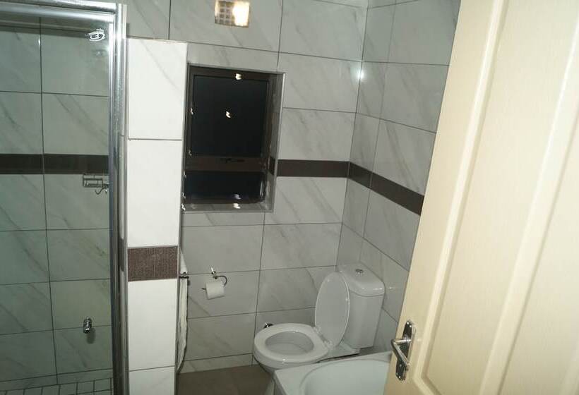 اتاق خانوادگی, Miraton Eastgate Suites