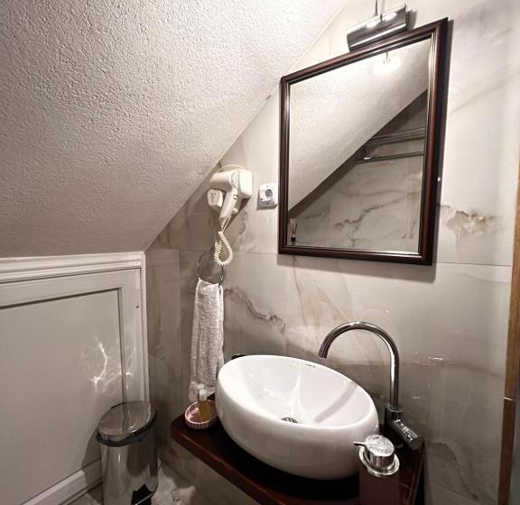 اتاق استاندارد, Fjorr