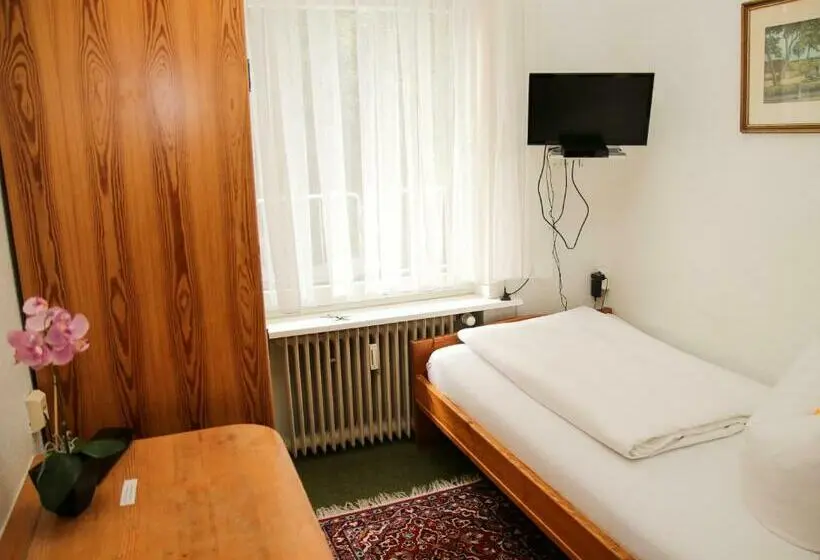 Standard Single Room, Meiendorfer Park Free Parking