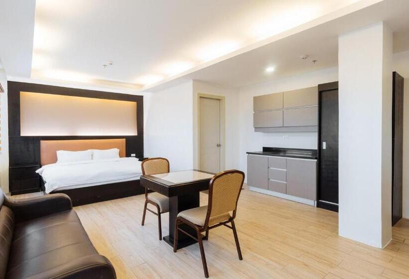 高级套房, Northpointe Residences