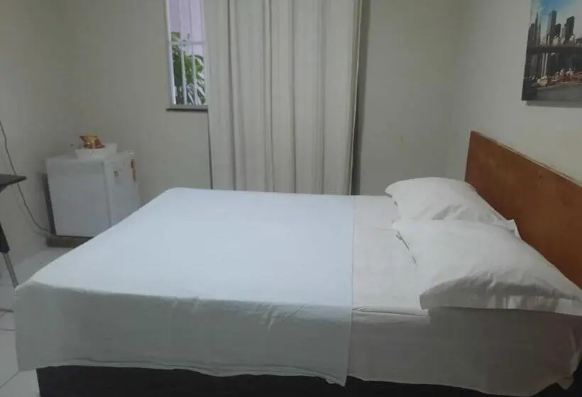 Standard-huone, Oiticica