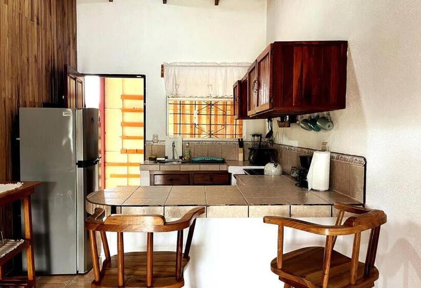 منزل غرفتين نوم, Beautiful Casa Aire Near Lake Arenal In Nuevo Arenal   Casas Airelibre