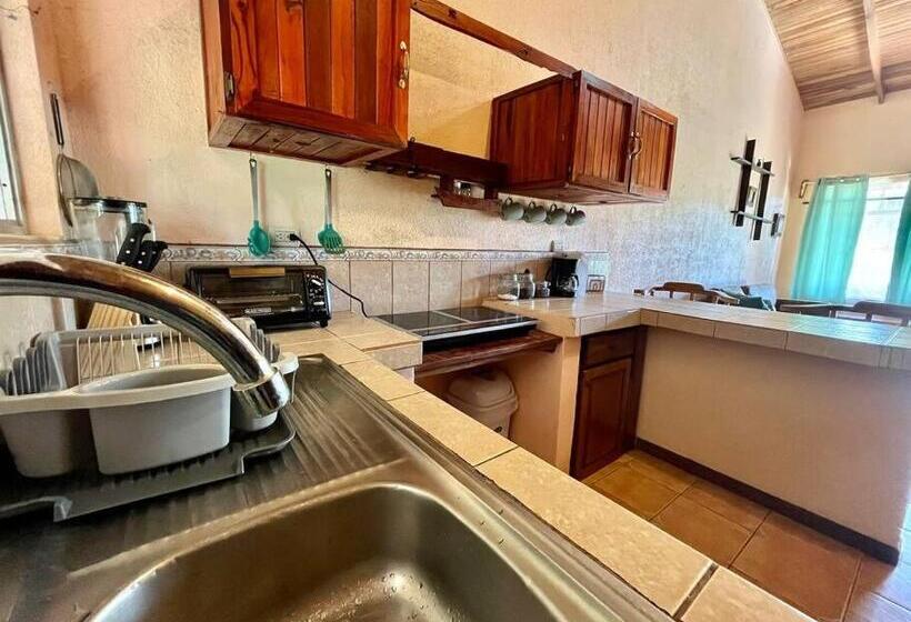 בית, 2 חדרי שינה, Beautiful Casa Aire Near Lake Arenal In Nuevo Arenal   Casas Airelibre