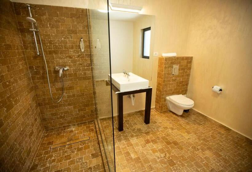 Номер Стандарт Трехместный, Renato House