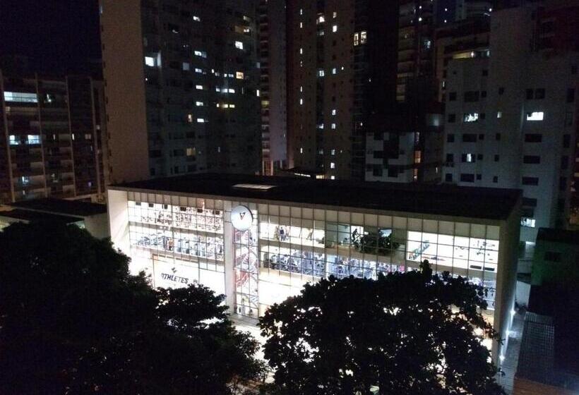 דירה בת חדר שינה 1 עם מרפסת, Apart Hotel Quartier Latin