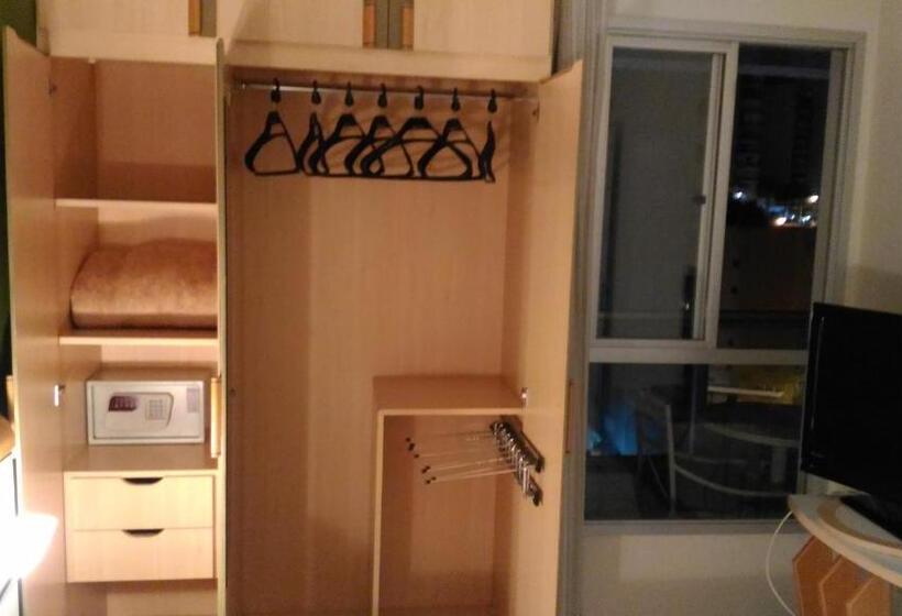 דירה בת חדר שינה 1 עם מרפסת, Apart Hotel Quartier Latin