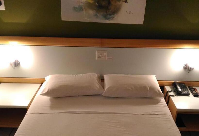 带1个卧室的带阳台的公寓, Apart Hotel Quartier Latin
