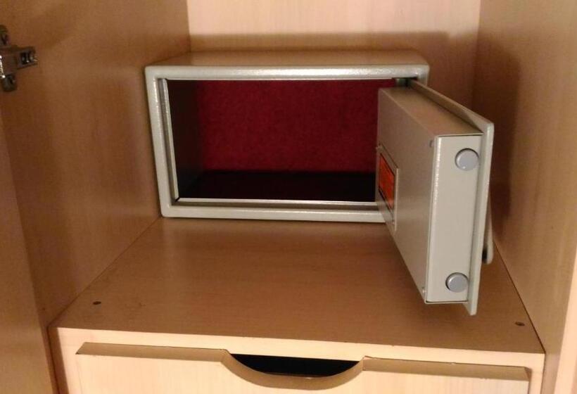 דירת חדר נוף לבריכה, Apart Hotel Quartier Latin