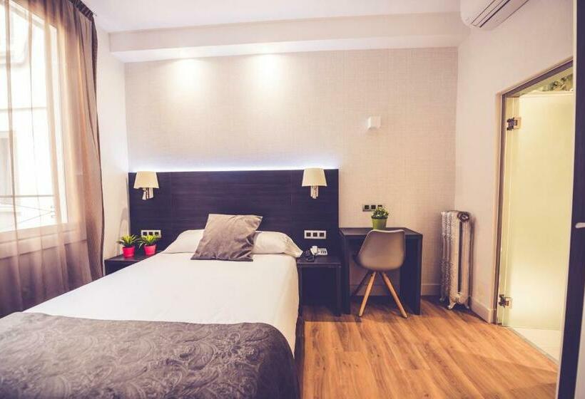 اتاق استاندارد یک نفره, Hostal Marlasca