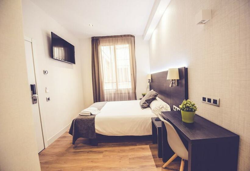 اتاق استاندارد یک نفره, Hostal Marlasca