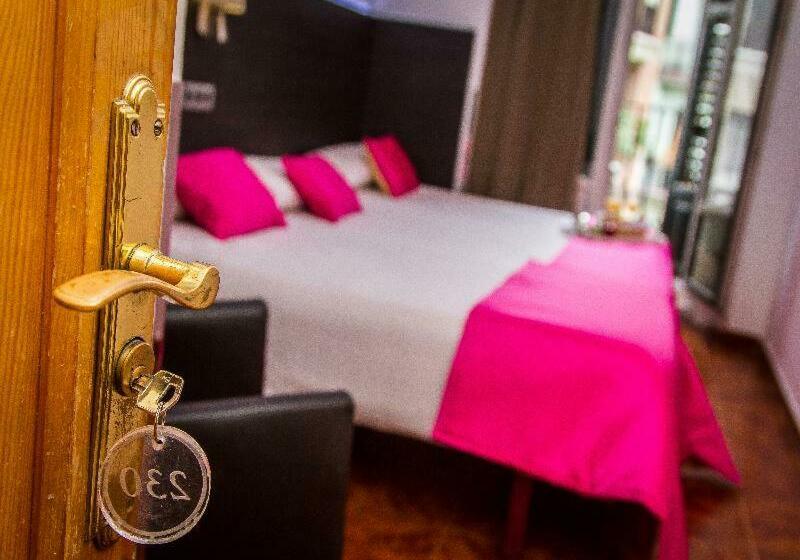 اتاق استاندارد, Hostal Marlasca