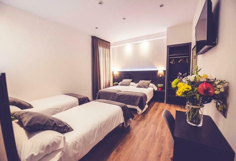 اتاق استاندارد چهار تخته, Hostal Marlasca