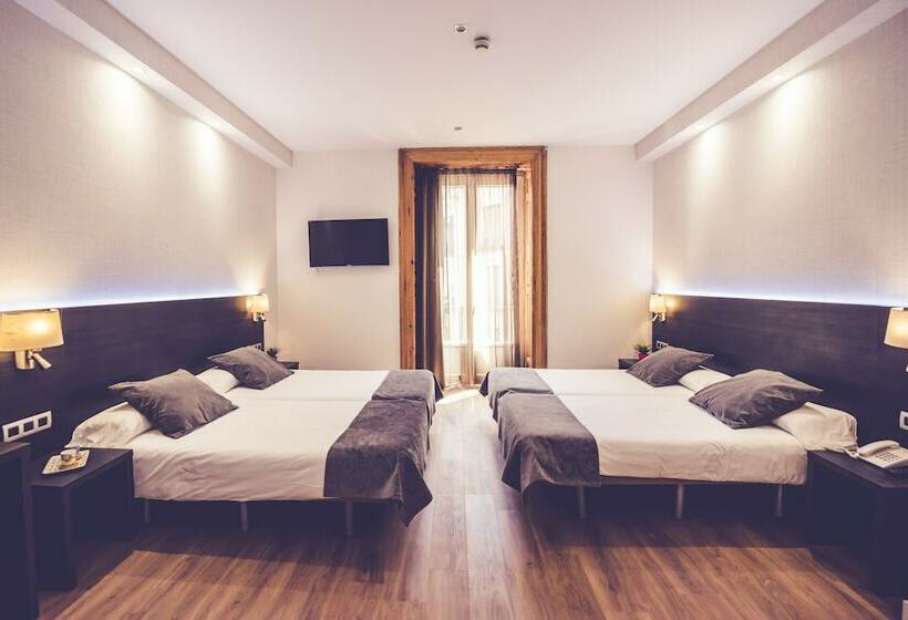 اتاق استاندارد چهار تخته, Hostal Marlasca