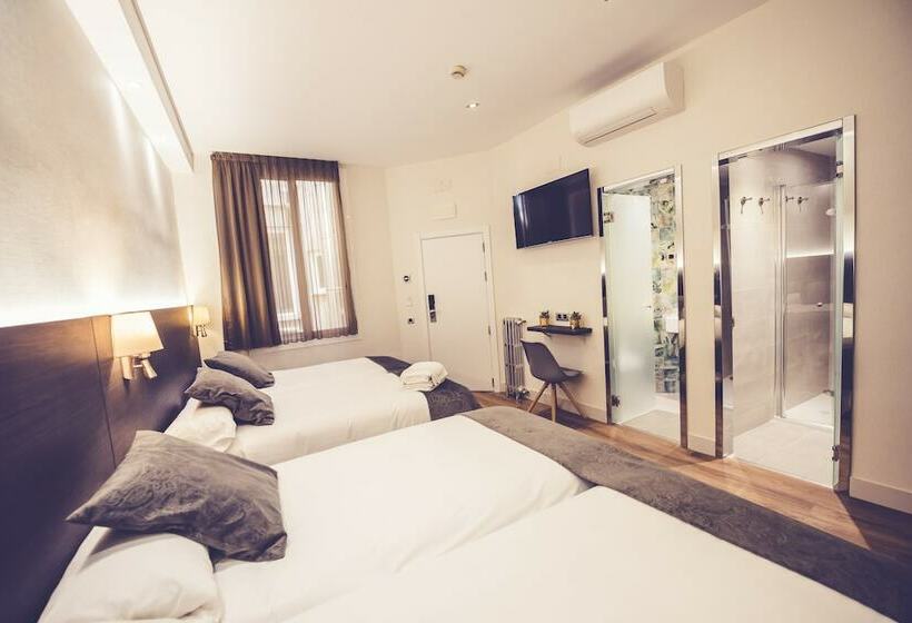 اتاق استاندارد چهار تخته, Hostal Marlasca