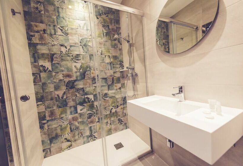 اتاق استاندارد چهار تخته, Hostal Marlasca