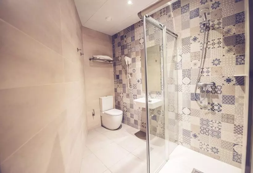 اتاق استاندارد سه نفره, Hostal Marlasca