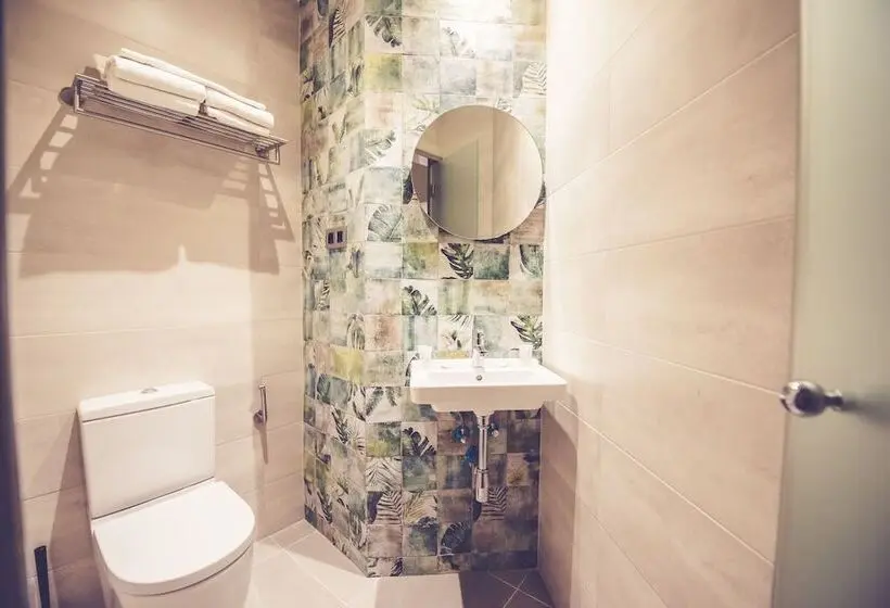 اتاق استاندارد سه نفره, Hostal Marlasca