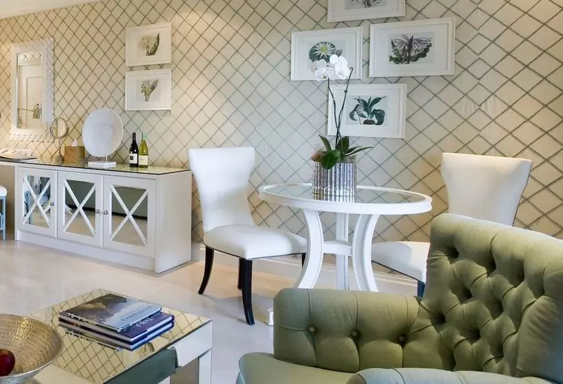 اتاق لوکس, Twelve Apostles Hotel & Spa