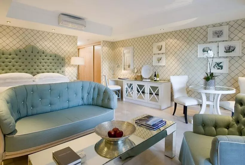 اتاق لوکس, Twelve Apostles Hotel & Spa