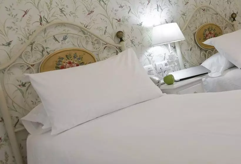 اتاق استاندارد, Basic Hotel Puerta De Sevilla
