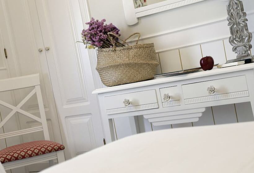 اتاق استاندارد, Basic Hotel Puerta De Sevilla