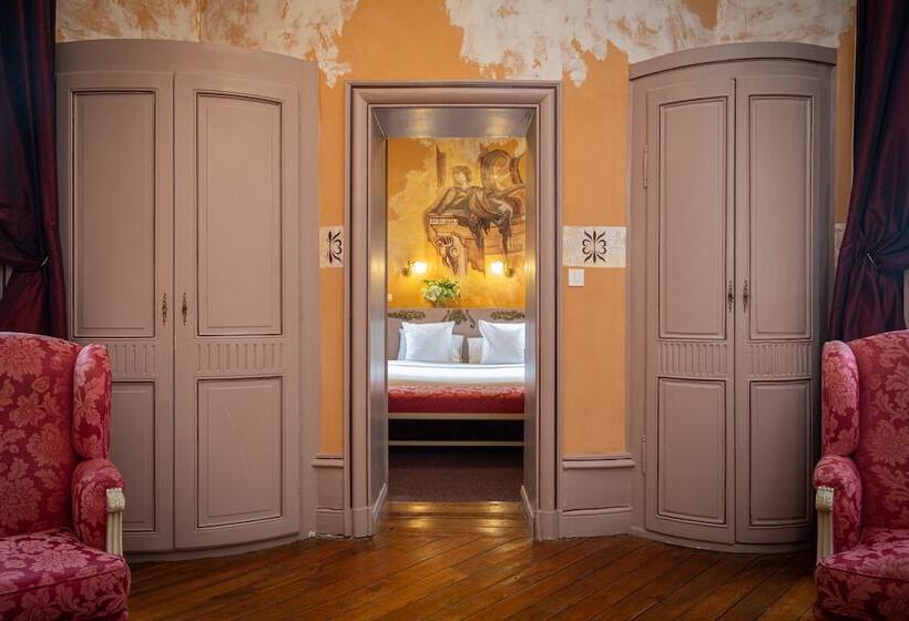 スイート, Chateau Des Reynats