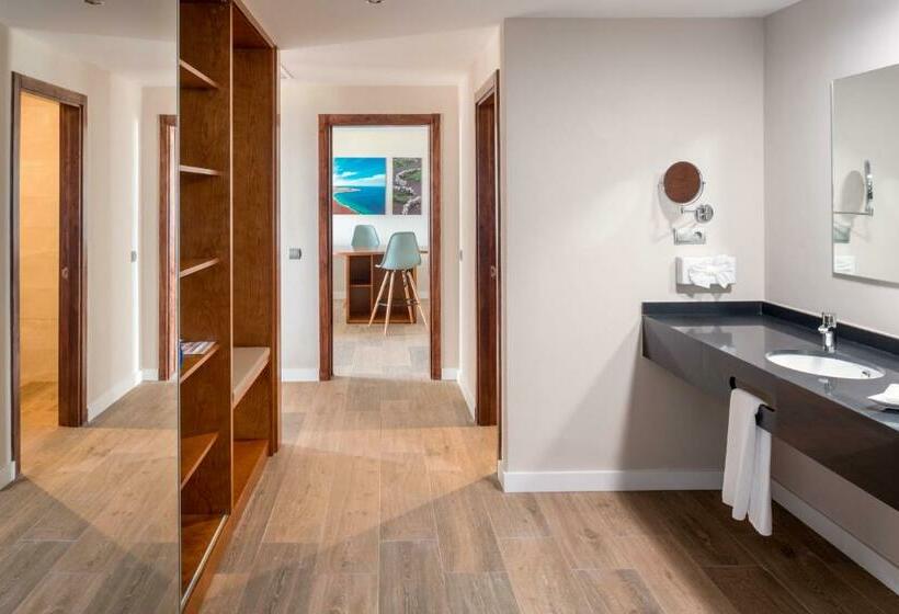 סוויטה נוף לים, Costa Calero Thalasso & Spa