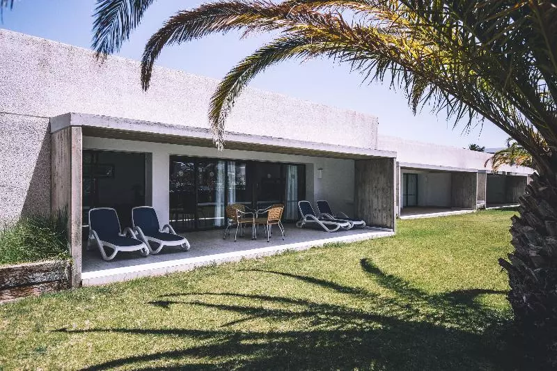 اتاق خانوادگی, Costa Calero Thalasso & Spa