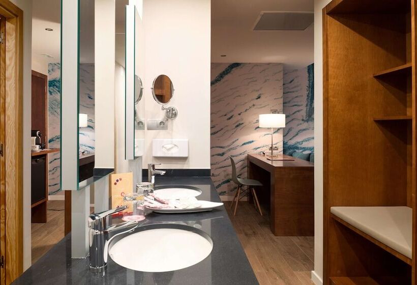 סוויטת ג'וניור, Costa Calero Thalasso & Spa