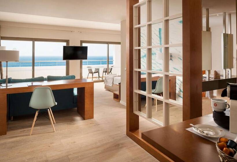 סוויטת ג'וניור, Costa Calero Thalasso & Spa