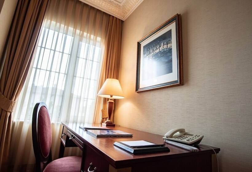 Deluxe Triple Room, Eresin Hotels Sultanahmet   Boutique Class