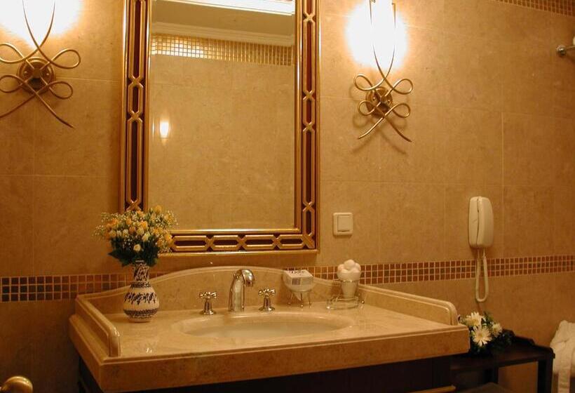 Suite with Hot Tub, Eresin Hotels Sultanahmet   Boutique Class