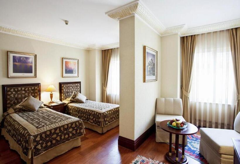 Deluxe Triple Room, Eresin Hotels Sultanahmet   Boutique Class
