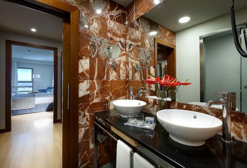 Полулюкс, Eurostars Las Salinas